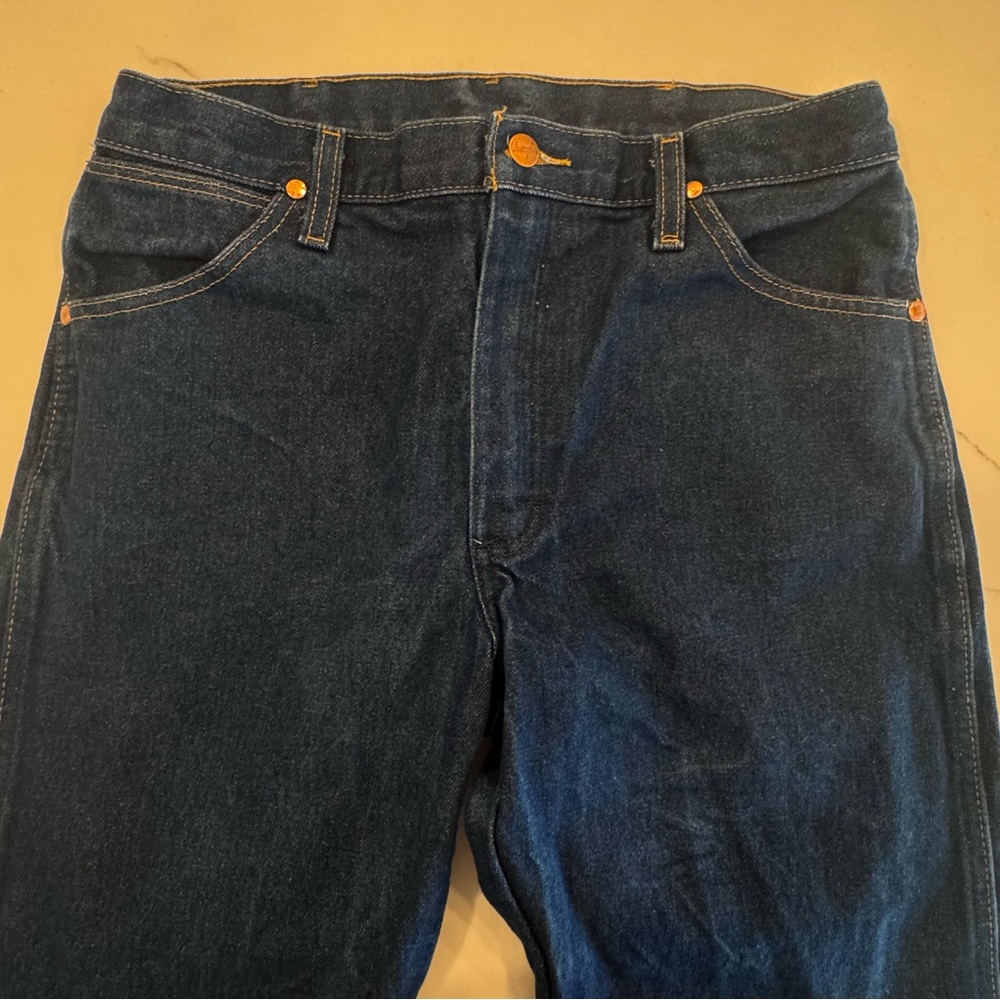 Wrangler Men's Sz 32x33 13 MWZ Cowboy Cut dark denim Straight Jeans - Picture 6 of 14